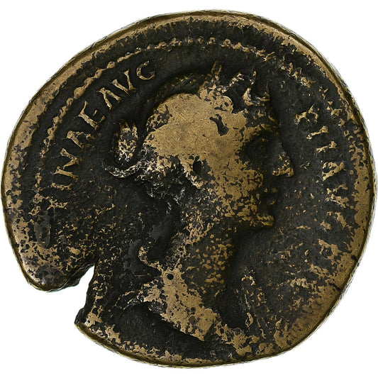 Faustina II,
 
 sestercio,
 
 145-161