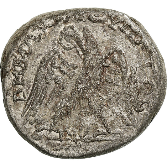 curativo, 
  
  Macrino, 
  
  tetradracma