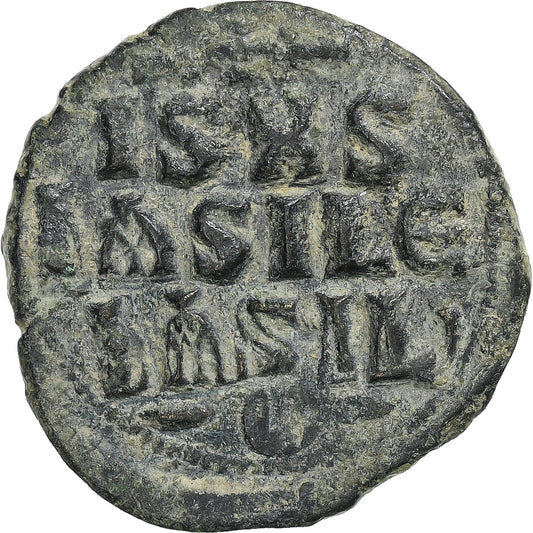 La época de Constantino IX,
 
 Follis,
 
 1042-1055