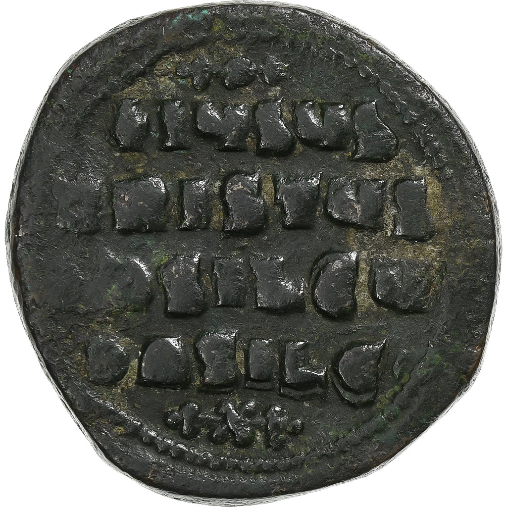 Basilio II y Constantino VIII,
 
 Follis,
 
 976-1025