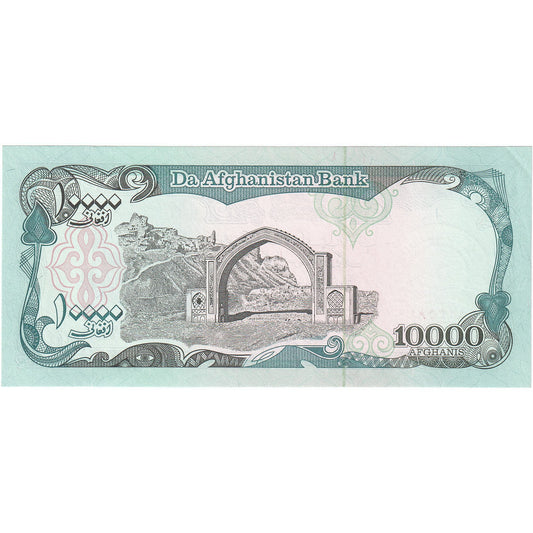 Afganistán,

10.000 afganos
